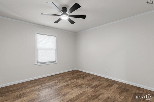 Building Photo - 3512 Juniper Ln