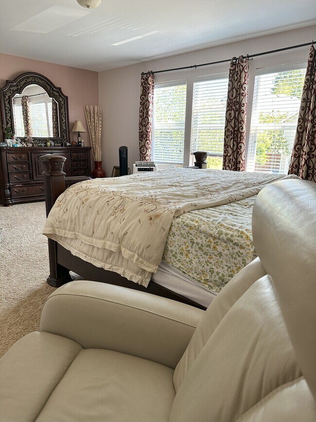 Building Photo - 9416 226th Pl NE