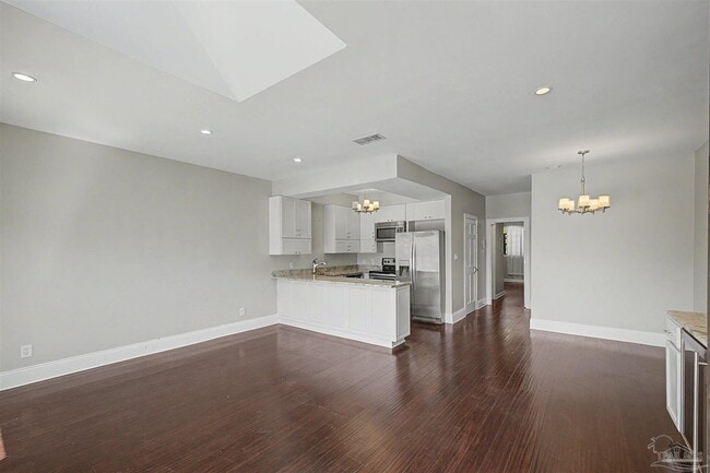 Building Photo - 42 Baybridge Dr