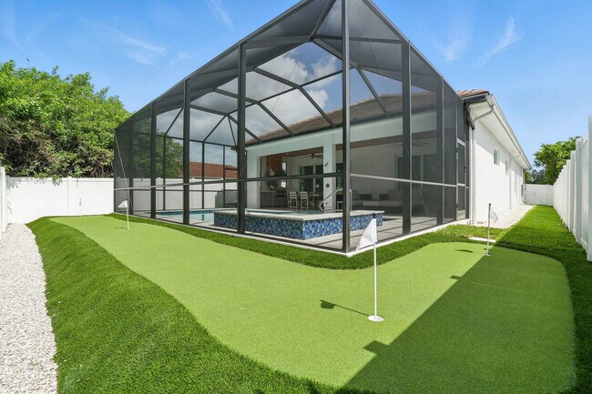 Building Photo - 846 95th Ave N