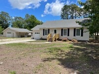 Building Photo - 1136 Longleaf Rd