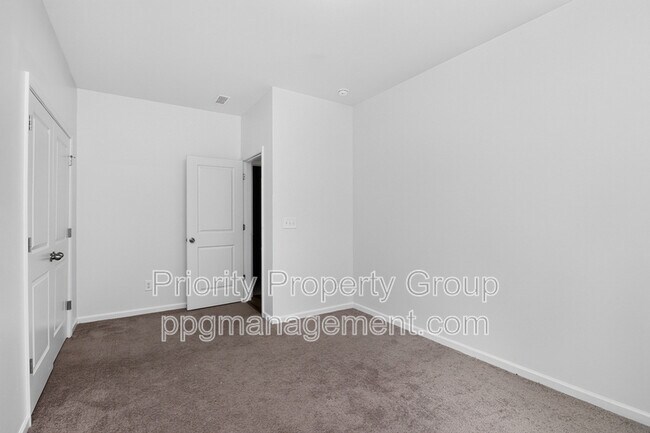 Building Photo - 3010 Eagle Ridge Ln