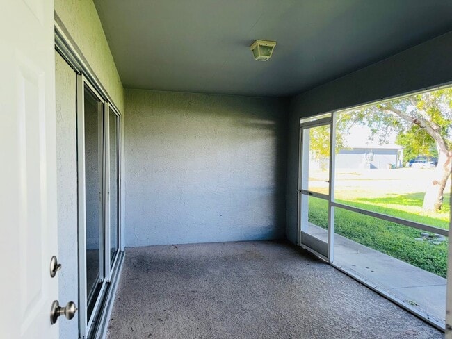Building Photo - Experience this Cape Coral 3 bedroom 2 bat...