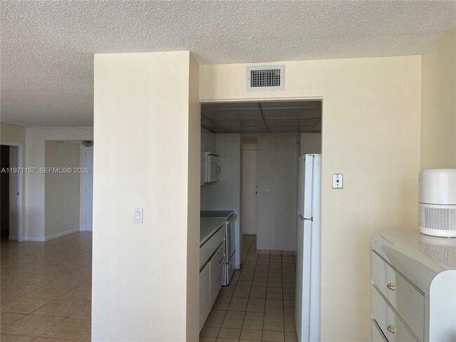 Building Photo - 250 174th St