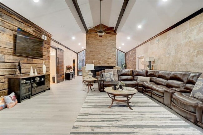 Building Photo - 3451 Dawn Ct