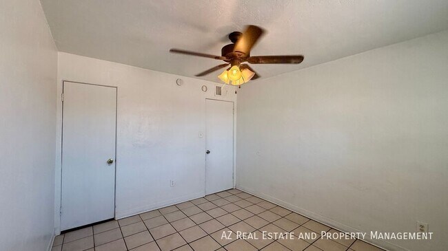 Building Photo - 7532 N 21st Ave