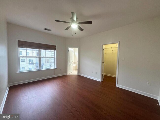 Building Photo - 42496 Coronado Terrace