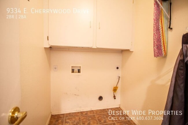 Building Photo - 9334 E Cherrywood Dr