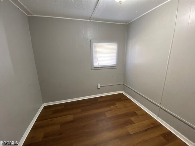 Building Photo - 2210 Cantor Ln