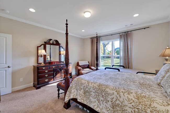 Building Photo - Sparkling clean 4 bedroom home in Spring H...