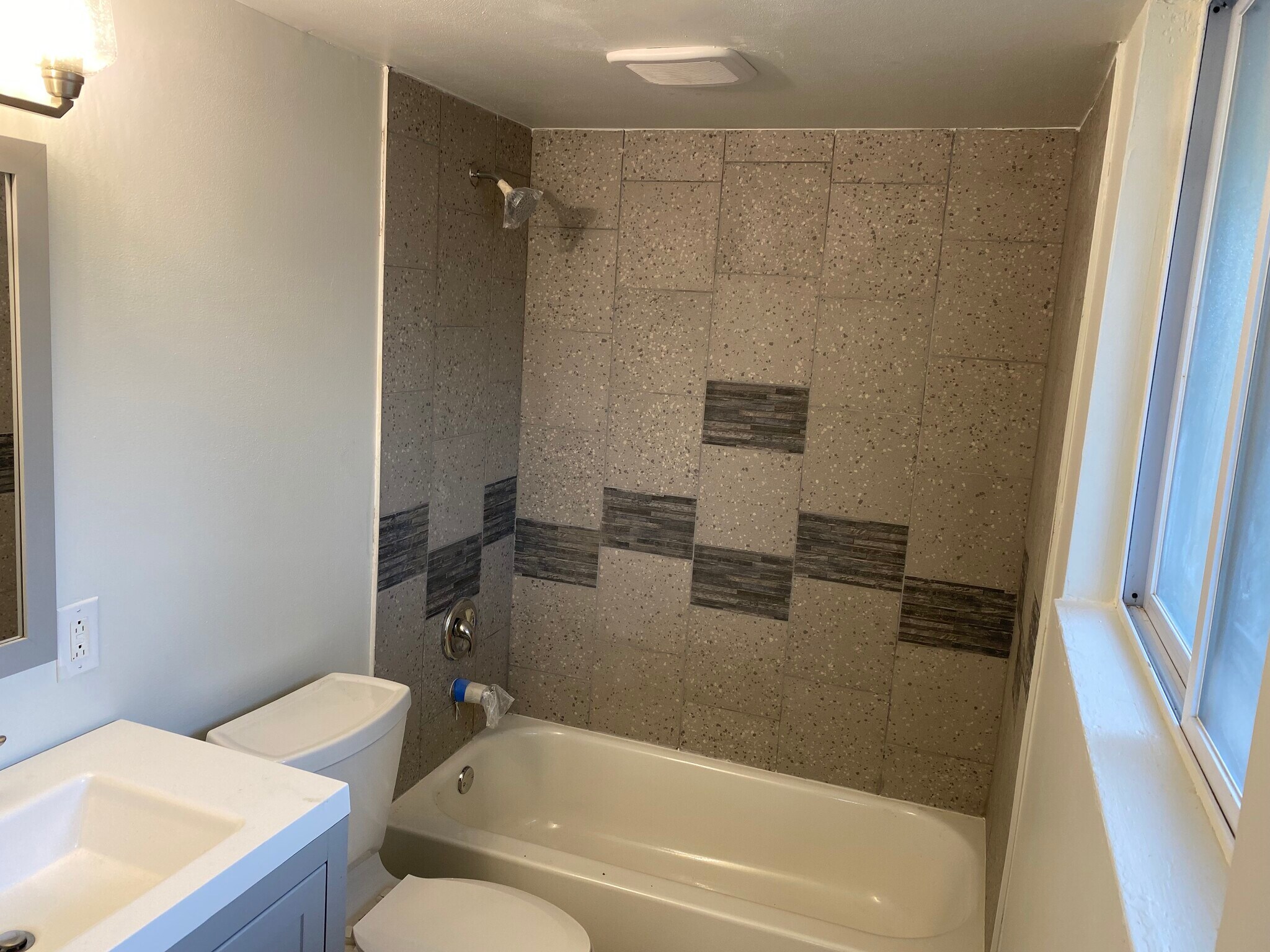 Building Photo - 2215 Ibis Ct
