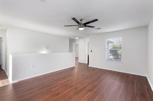Building Photo - 3516 Sand Dunes Ave