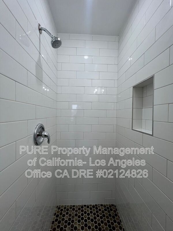 Building Photo - 4212 1/2 W 64th St