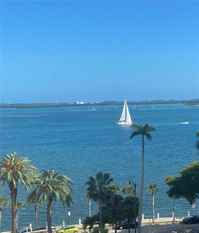 Primary Photo - 1408 Brickell Bay Dr