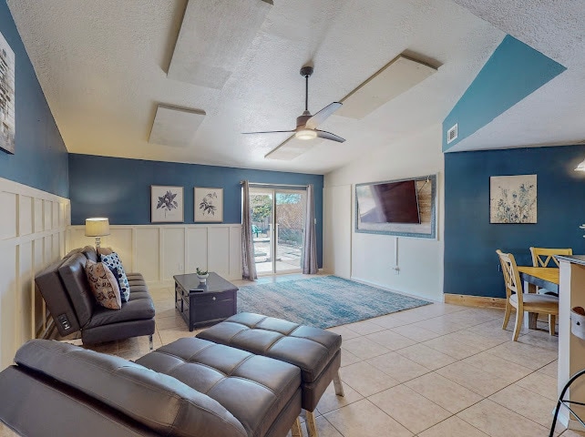 Building Photo - 3010 May Cir SE