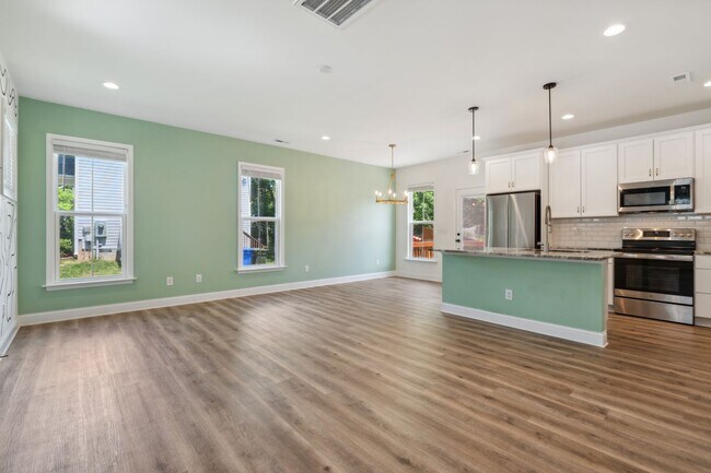 Building Photo - 3 Bed 2.5 Bath Modern Retreat - Available ...