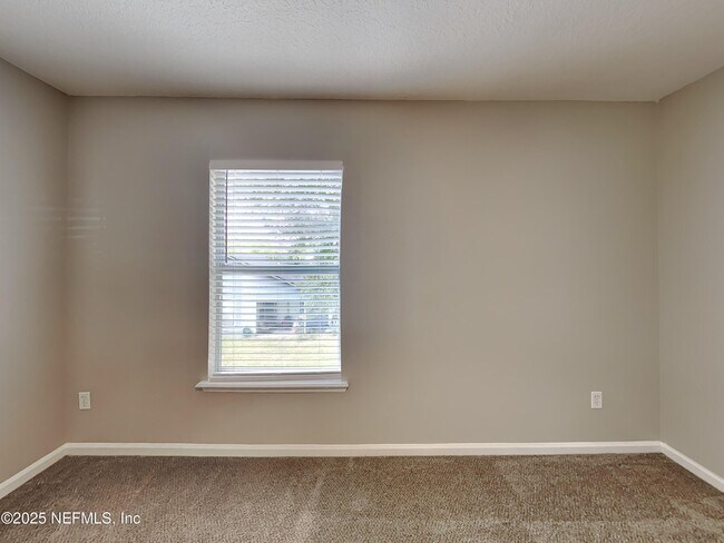 Building Photo - 10818 Birchard Ln