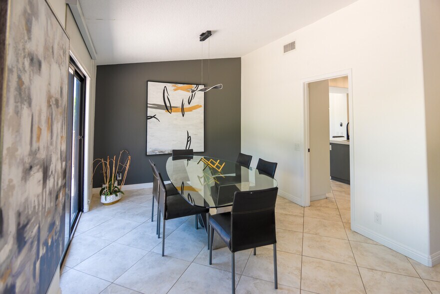 Building Photo - 74830 Waring Ct