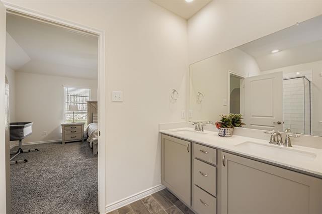 Building Photo - 11301 Summer Rain Blvd