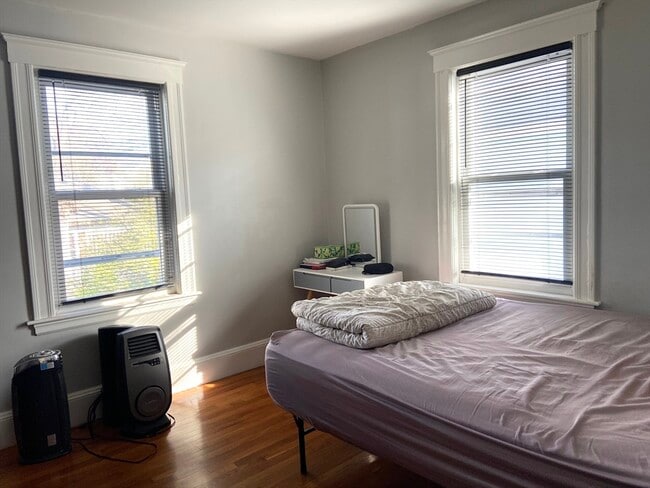 Building Photo - 26 Harrison St