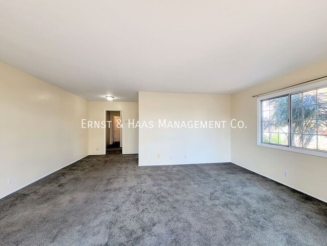 Building Photo - 21 Alamitos Ave