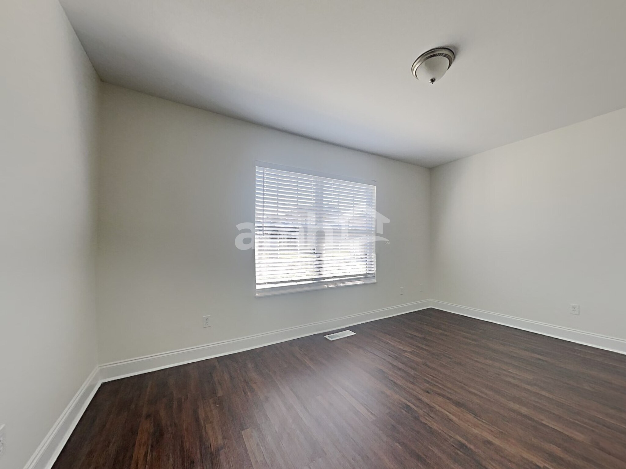 Building Photo - 5412 Singh Ln