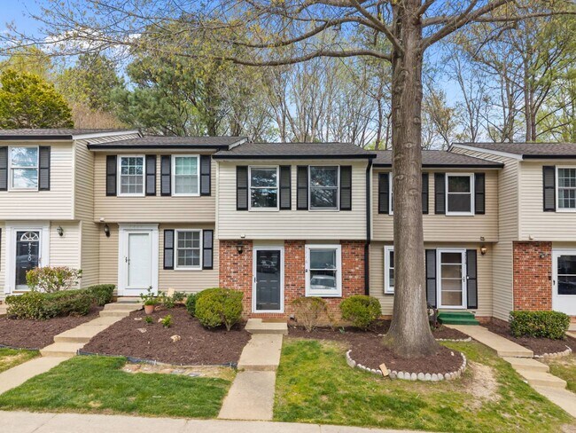 Building Photo - 7716 Sandra Ln