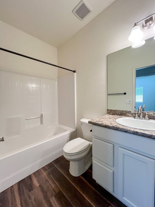 Building Photo - 29 Palms Home with Solar