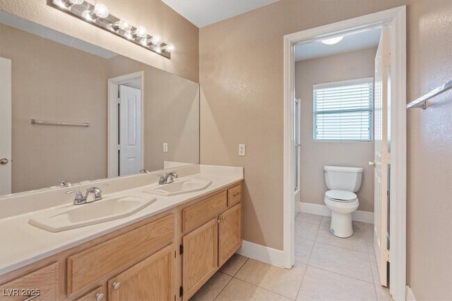 Building Photo - 1817 Tropical Breeze Dr