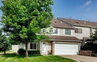 Building Photo - 3799 Village Run Dr