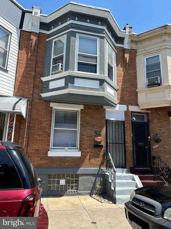 Primary Photo - 2817 N Stillman St