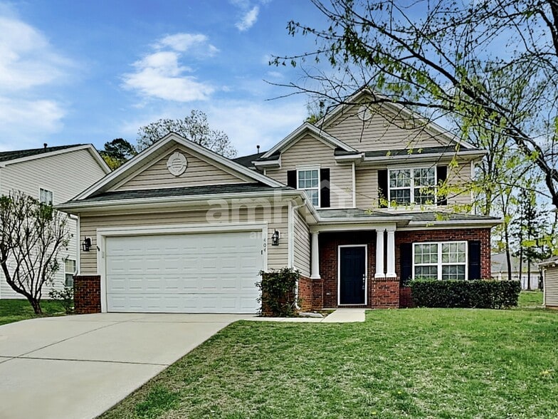 Primary Photo - 404 Annaberg Ln