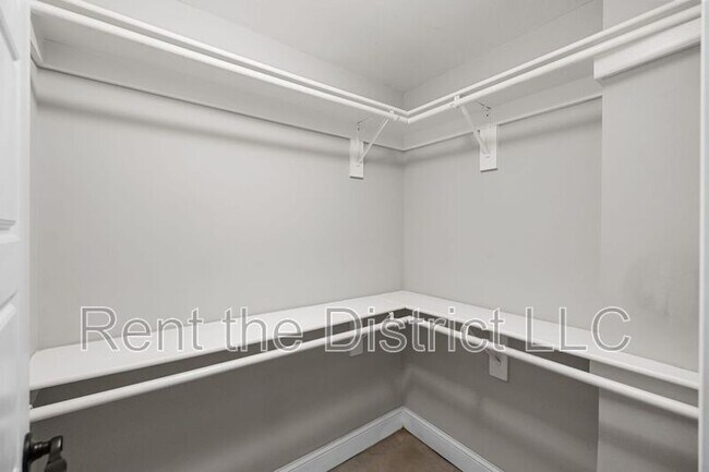 Building Photo - 1109 M St NW
