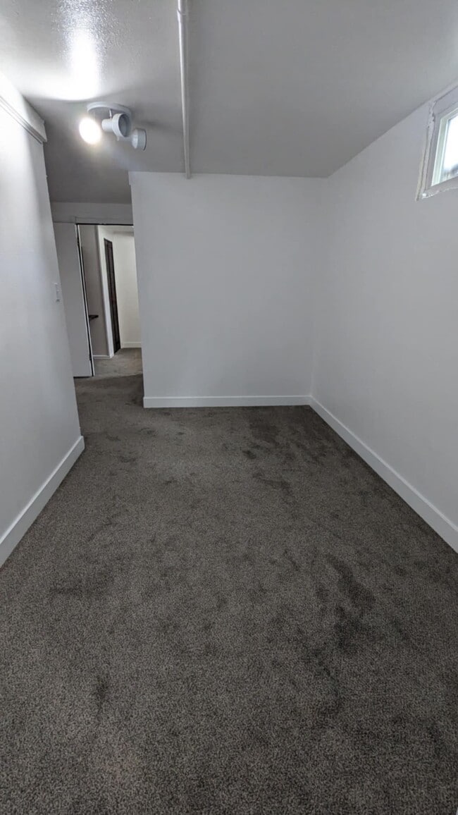 Building Photo - 3701 S Hooker St