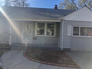 Building Photo - 831 S Barlow St
