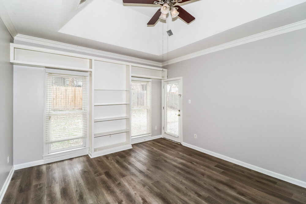 Building Photo - 1153 Hunters Green Cir S
