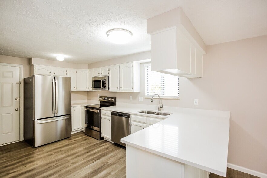 Building Photo - 11714 Madden Ln