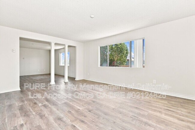 Building Photo - 2600 Graham Ave