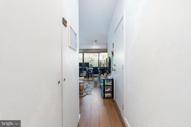 Building Photo - 2228 Frankford Ave