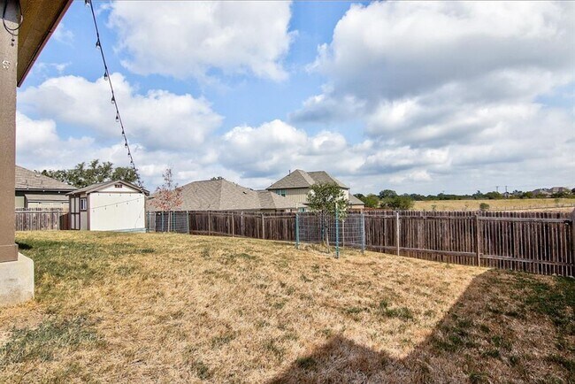 Building Photo - 13409 Larrys Ln