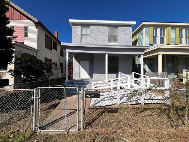 Primary Photo - 1724 Ave N 1/2