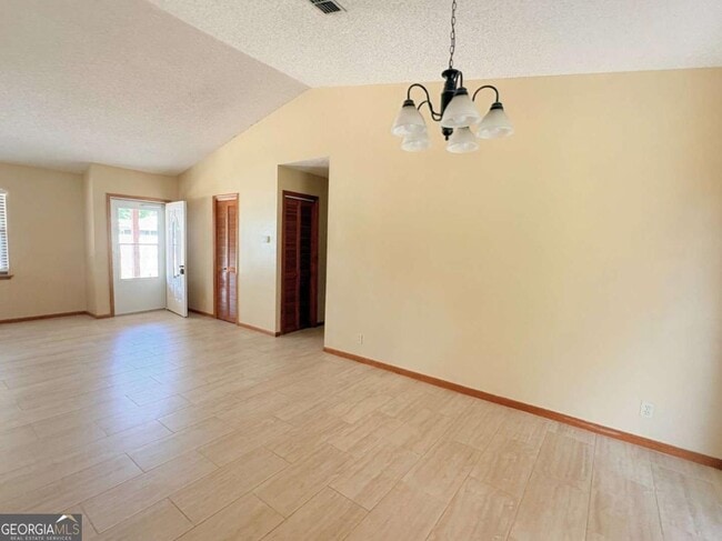 Building Photo - 603 Plantation Village Dr