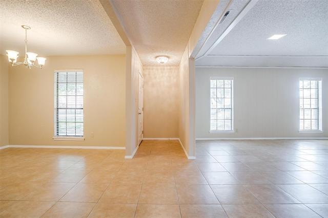 Building Photo - 4860 Ledgestone Ct