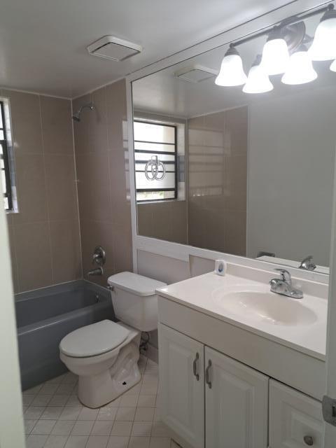 Building Photo - 2671 Riverside Dr