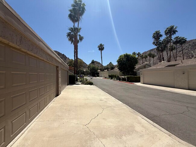 Building Photo - 46632 Arapahoe Cir
