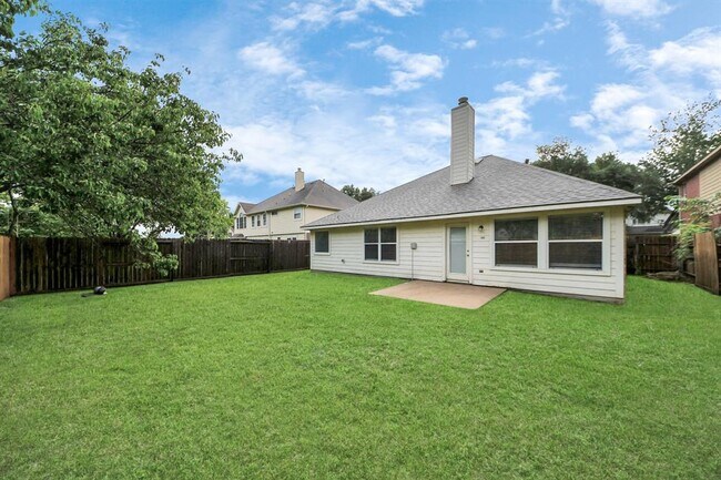 Building Photo - 5931 Mettler Ln