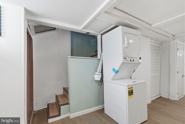 Building Photo - 4802 Alcott St