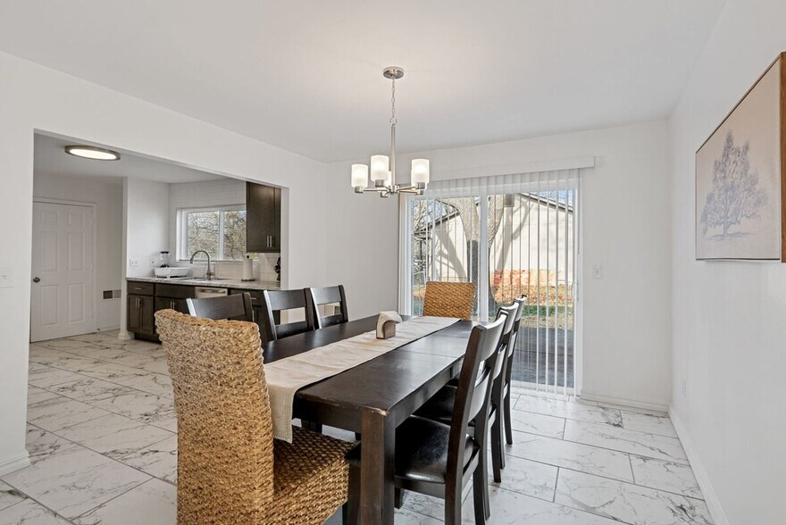 Building Photo - 3691 Salazar Dr