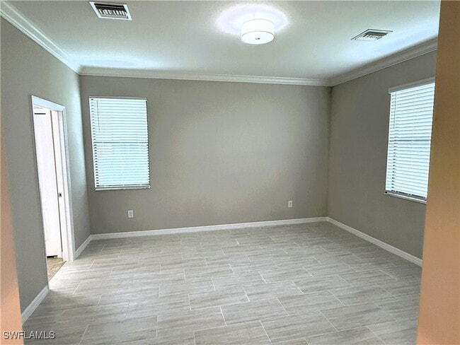 Building Photo - 9444 Glenforest Dr