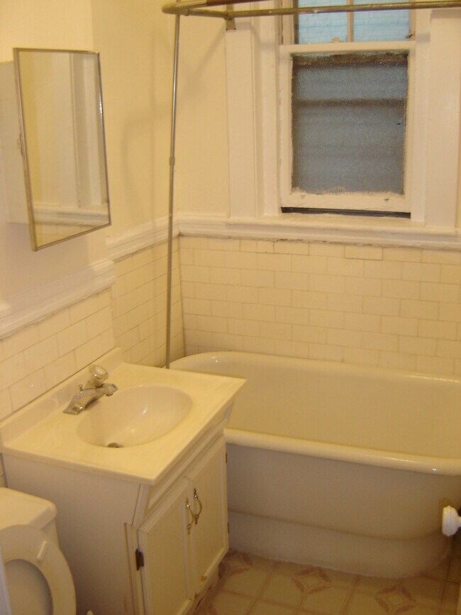 Interior Photo - 1715- Commonwealth Avenue